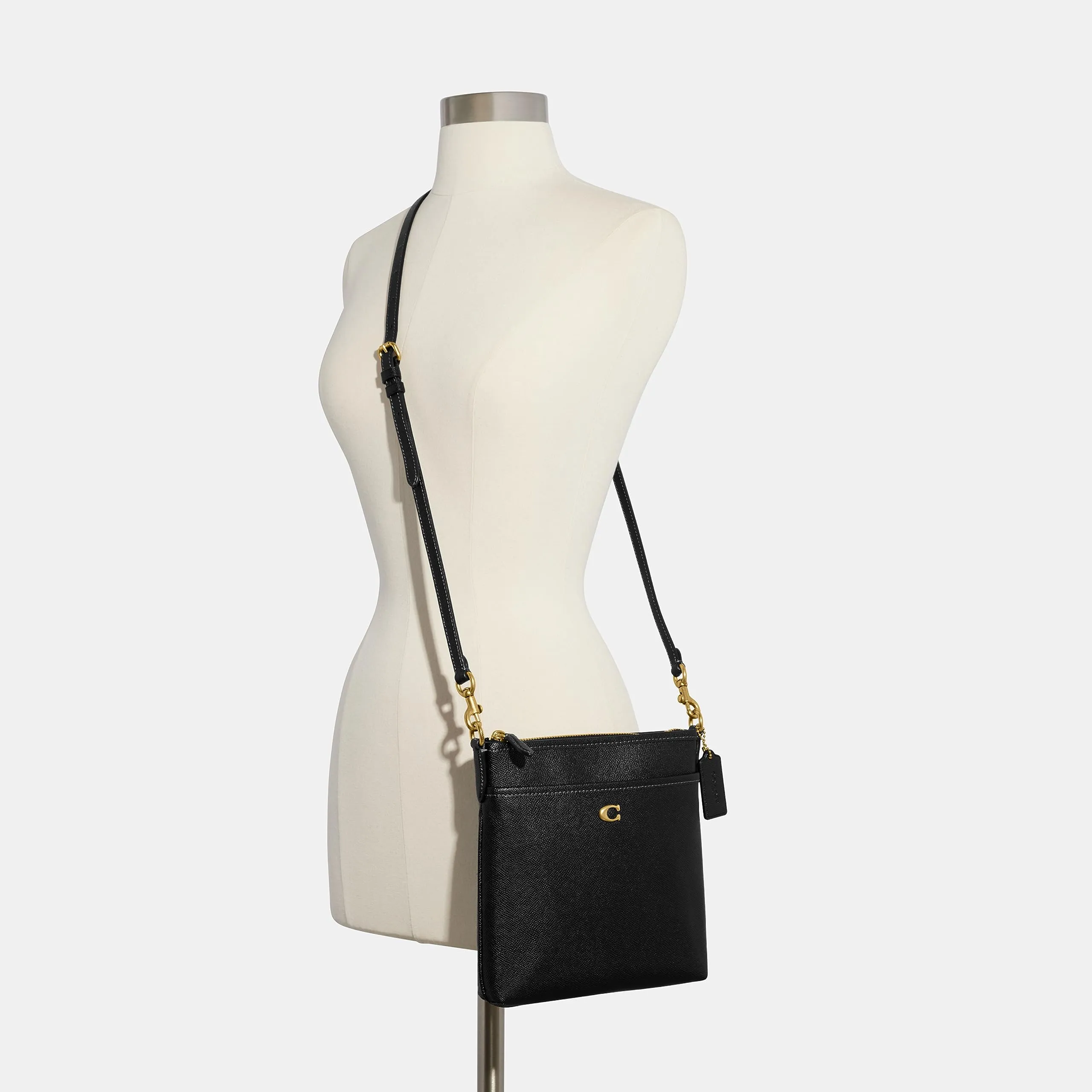 COACH Cross Grain Leather Kitt, Black, One Size