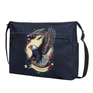 Freedom Flyer: Celebrating the Bald Eagle as a Symbol of Freedom and Strength in the USA New Messenger Bag