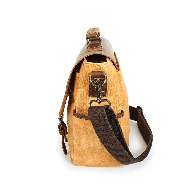 Waxed Canvas Motorcycle Bag Desperatis